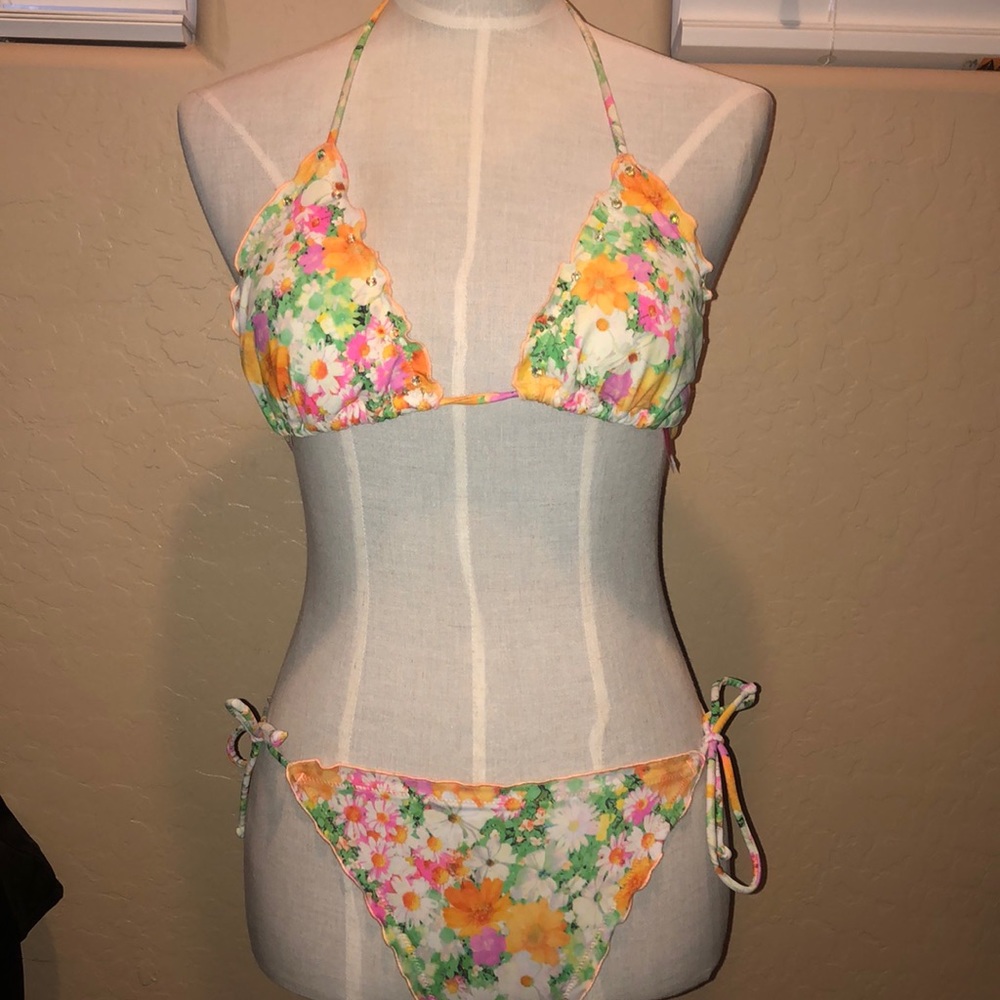 Floral Medium Victoria Secret bikini set